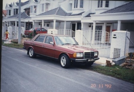 1984-mercedes-benz-230e-w123